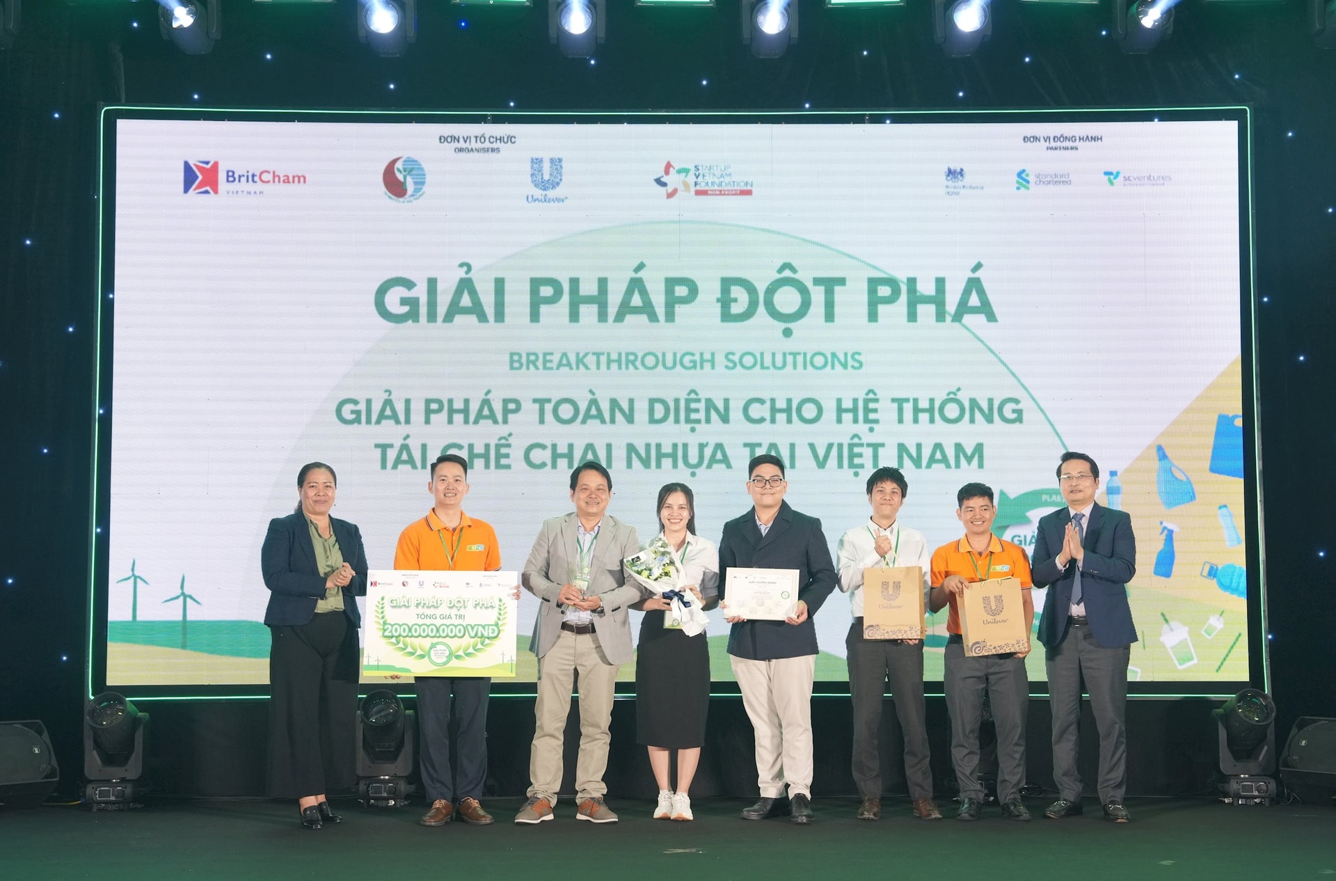 Giải pháp Đổi mới Tuần hoàn Nhựa 2024: Sáng kiến vì tương lai xanh của Việt Nam - Ảnh 1.